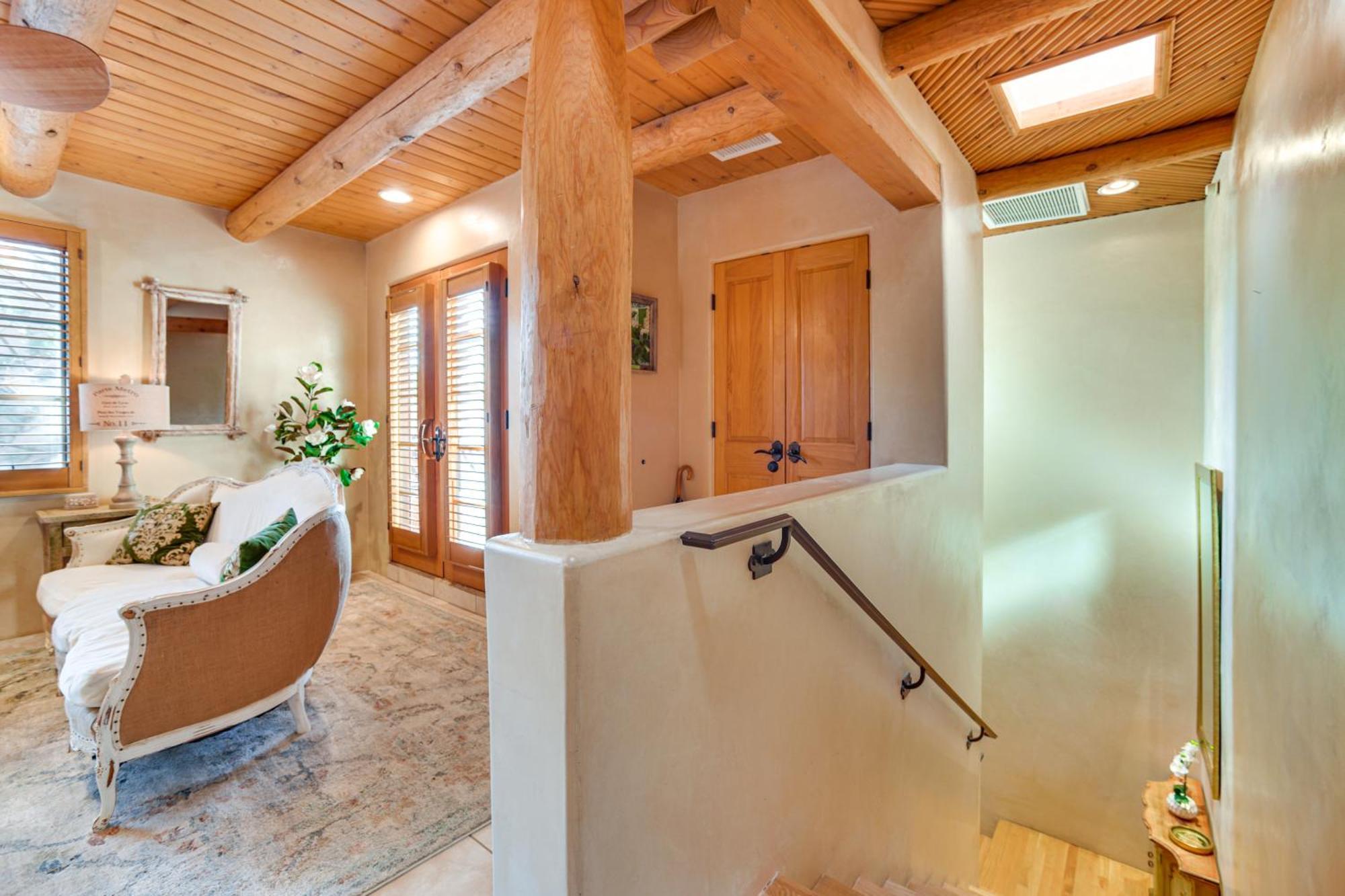 Walk To Plaza With Kiva Fireplace! Apartamento *